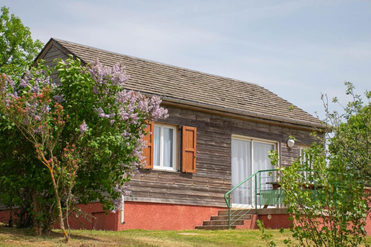Les Chalets de la Vallee du Bes Albaret-le-Comtal Extérieur photo